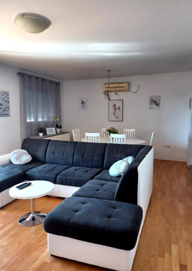 Bella Vista Apartment 시베니크 외부 사진